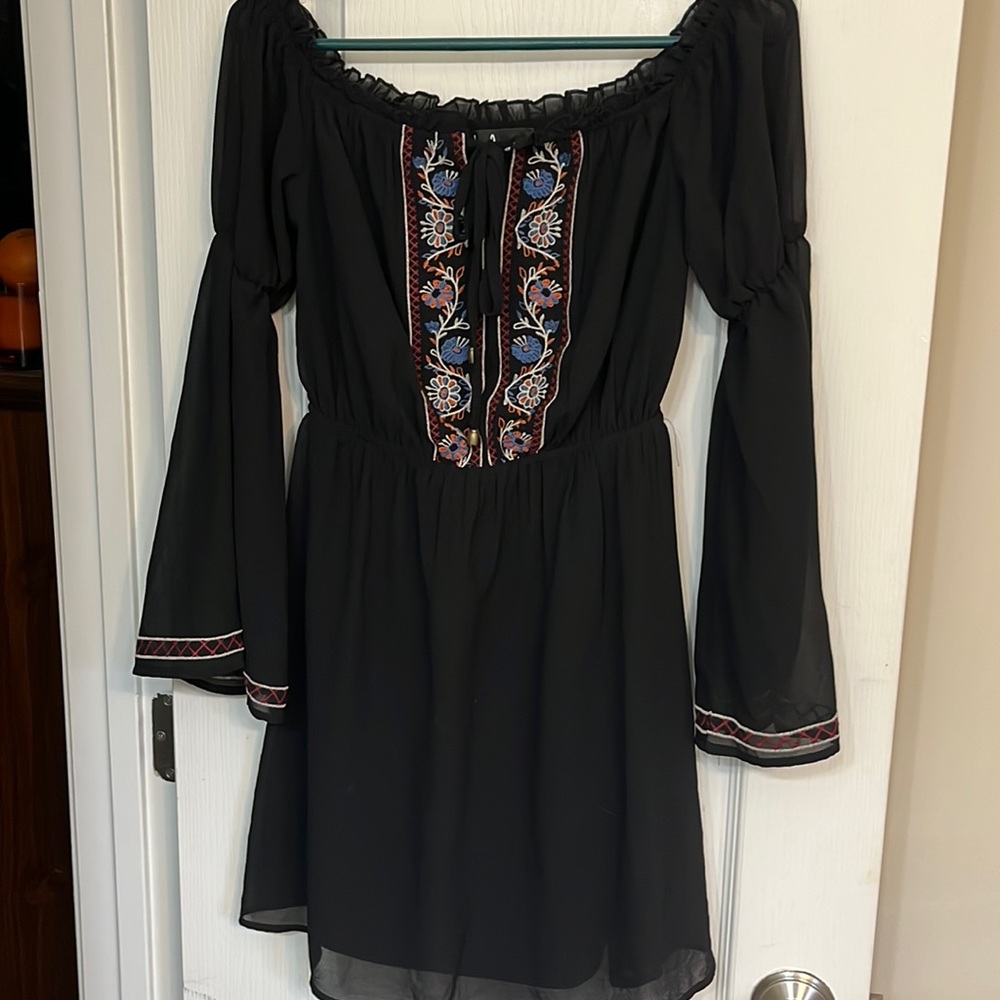 Lulus boho style long sleeve dress size XS